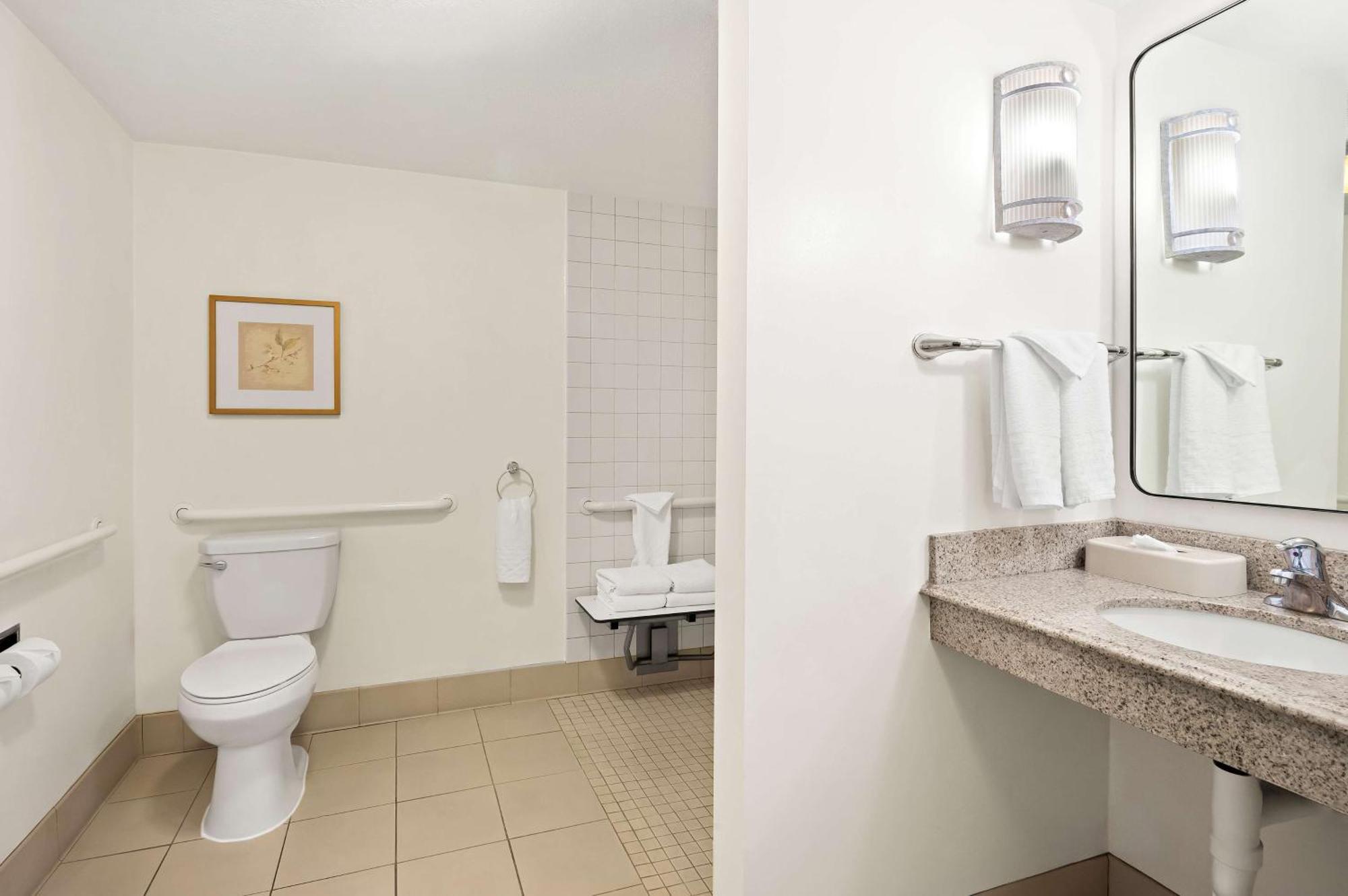 Best Western Ontario Mills Mall Buitenkant foto